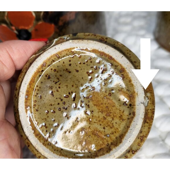 Japanese teapot bamboo handle and four cups, Handpainted floral motif - Picture 9 of 10